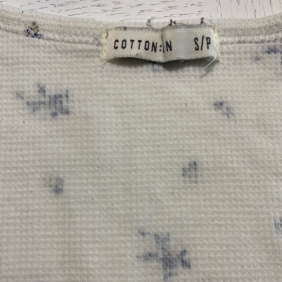 Cotton On - Capped Sleeve Cropped Top - Picture 3 of 4